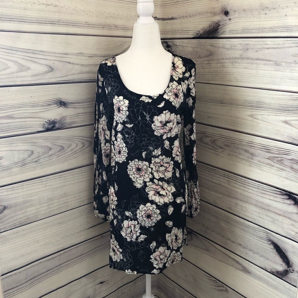 Charlotte Russe Navy Floral Cutout Sleeve Dress